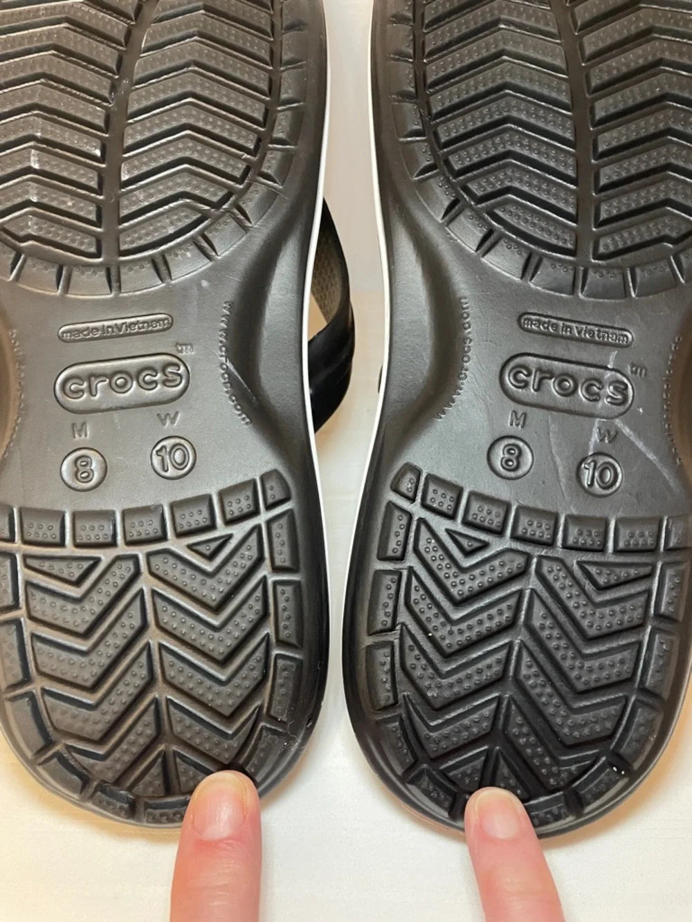 Crocs Crocband Flip Flop black flat beach casual sandals women’s size 10 - Picture 10 of 11